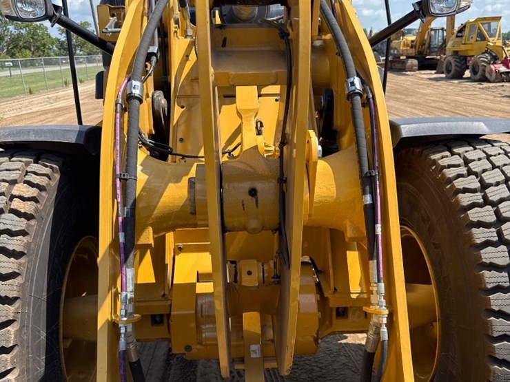 caterpillar-926m-image-36