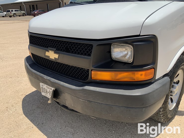 2014-chevrolet-express-1500-image-14