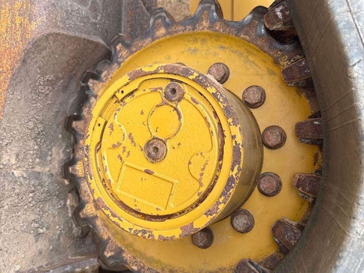 2014-caterpillar-279d-image-10