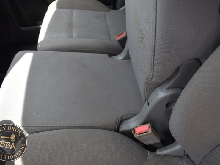 2017-chevrolet-silverado-1500-image-32