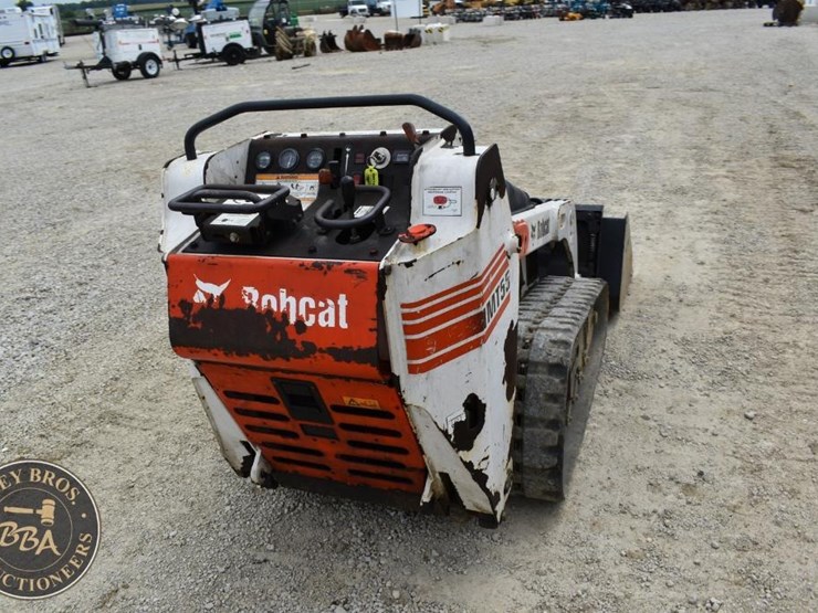 2005-bobcat-mt55-image-13