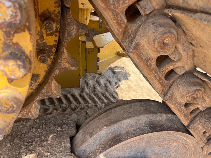 2019-caterpillar-d6n-lgp-image-10