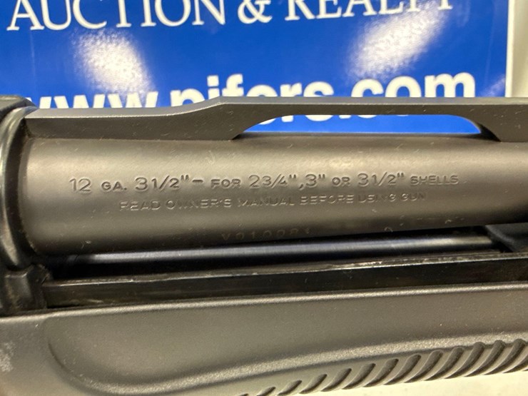 benelli-nova-12-gauge-pump-image-12