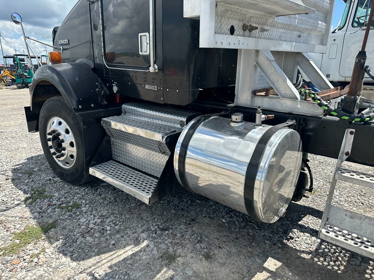 2001-caterpillar-c11-image-34