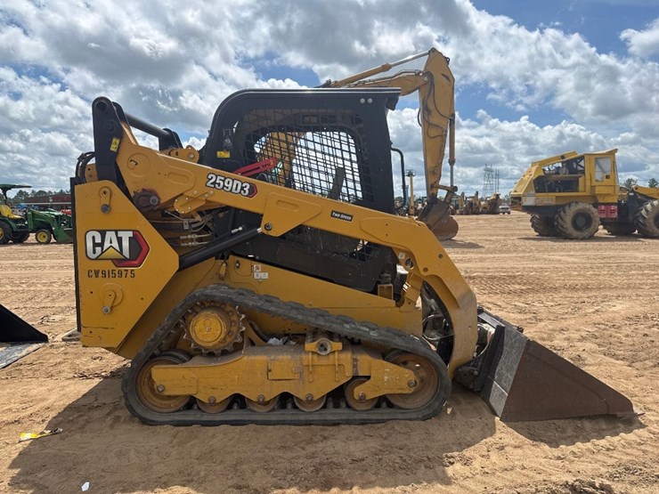 2022-caterpillar-259d3-image-5