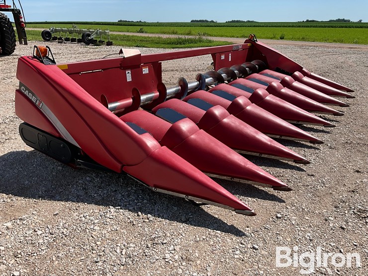 2012-case-ih-3208-image-3