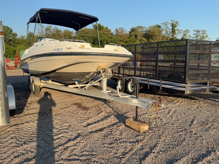 #3056-•-2001-bayliner-21'-ski-boat-image-3