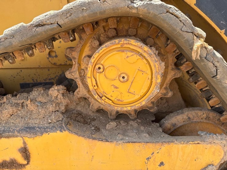 2011-caterpillar-259b3-image-10