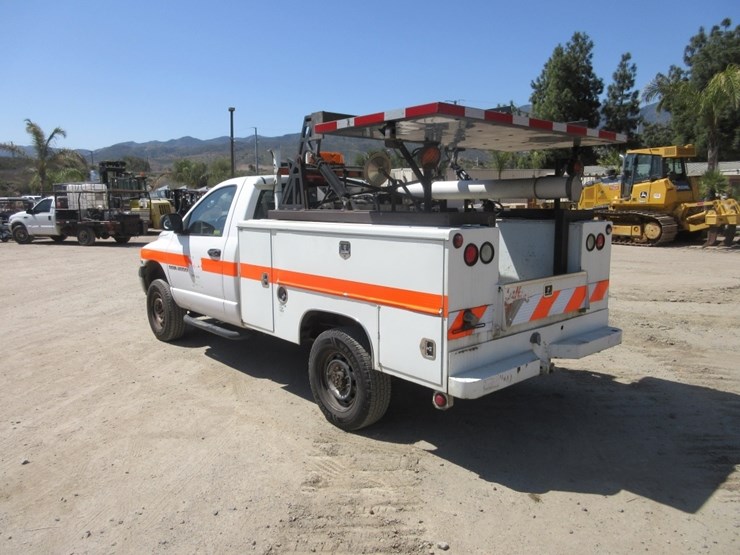 2005-dodge-ram-2500-image-2