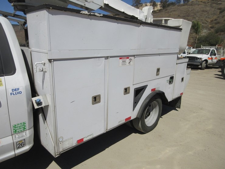 2017-ford-f550-sd-image-11