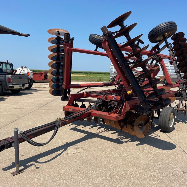 INTERNATIONAL 496