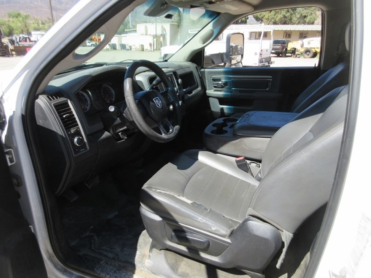 2018-dodge-ram-5500hd-image-8