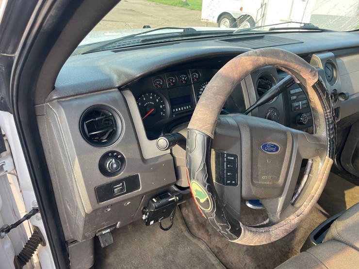 2010-ford-f150-xl-image-43