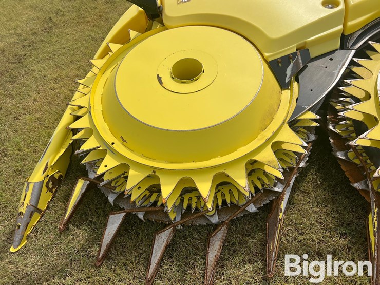 2021-john-deere-772-image-14