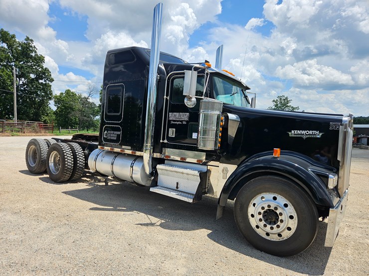 2000-kenworth-w900-image-30