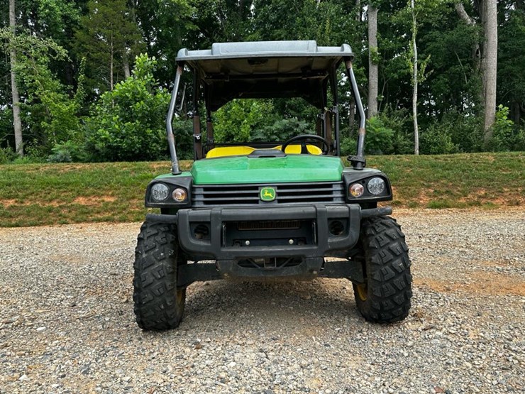 2019-john-deere-gator-xuv-825m-image-4