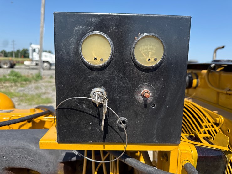 #38-•-inop-caterpillar-4-cyl-power-unit-2b10852-inv#:-30177-image-8