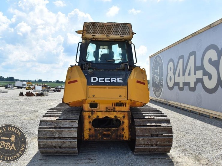 2019-deere-750k-lgp-image-16