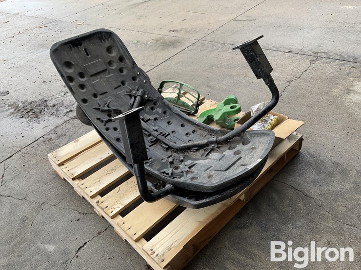 john-deere-front-fenders-image-3