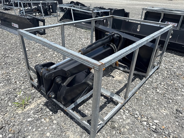 #2003-•-unused-jct-skid-steer-backhoe-arm-inv#:-31685-image-4