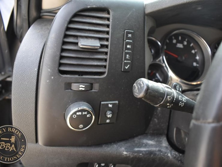 2007-gmc-sierra-2500-image-57