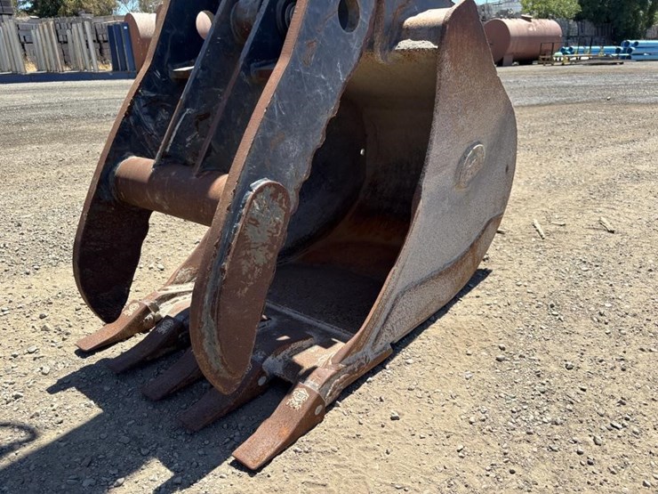 2018-bobcat-e85-image-11