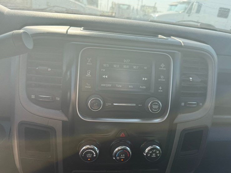 2015-dodge-ram-1500-image-52