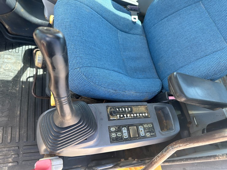 komatsu-pc200-image-83