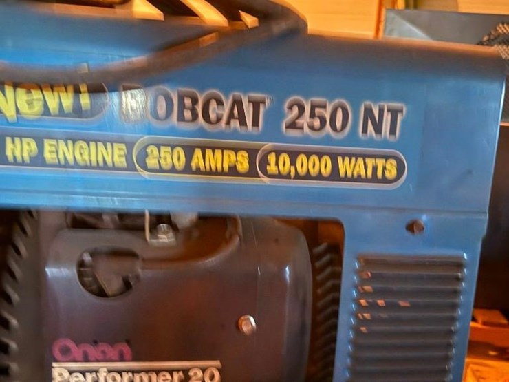 miller-thunderbolt-xl-welder-image-3