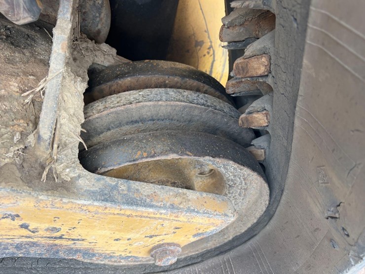 2015-caterpillar-289d-image-23