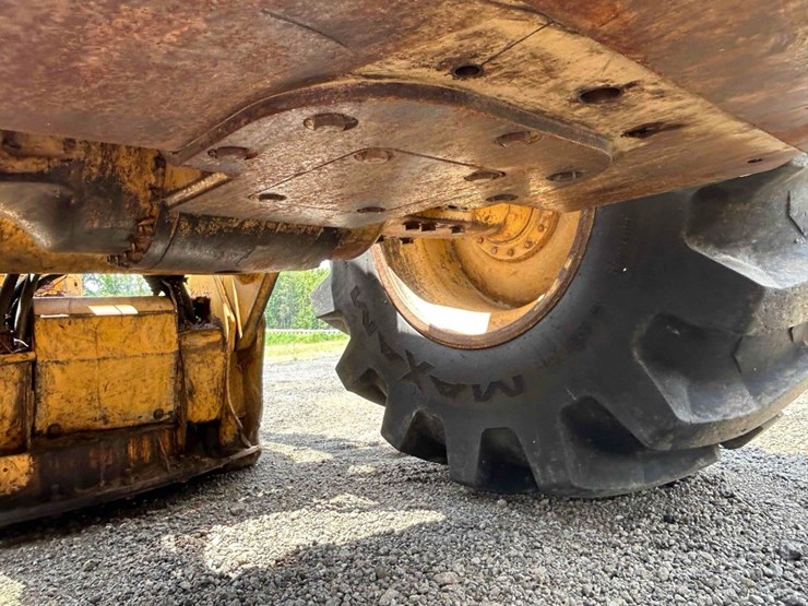 2013-tigercat-720e-image-15
