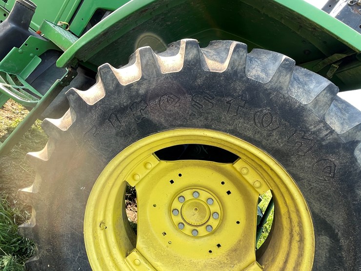 john-deere-6405-image-31