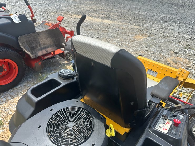 #15-•-hustler-raptor-sd-zero-turn-mower-17020368-inv#:-25450-image-15