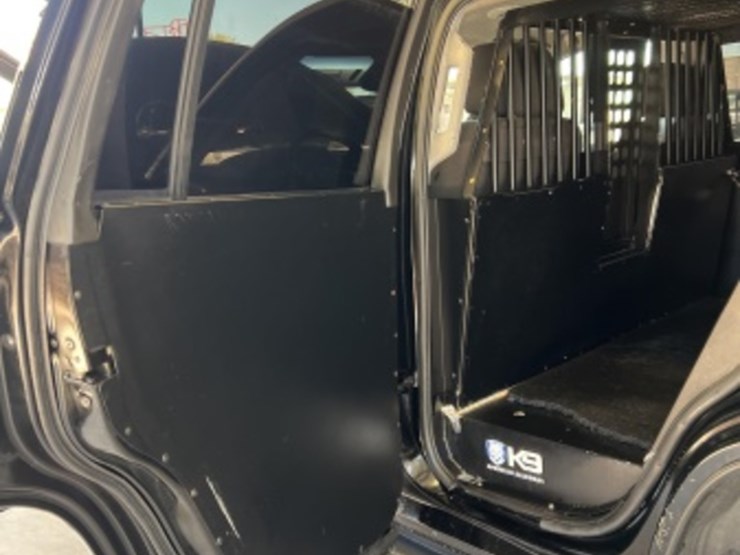 2018-chevrolet-tahoe-image-24