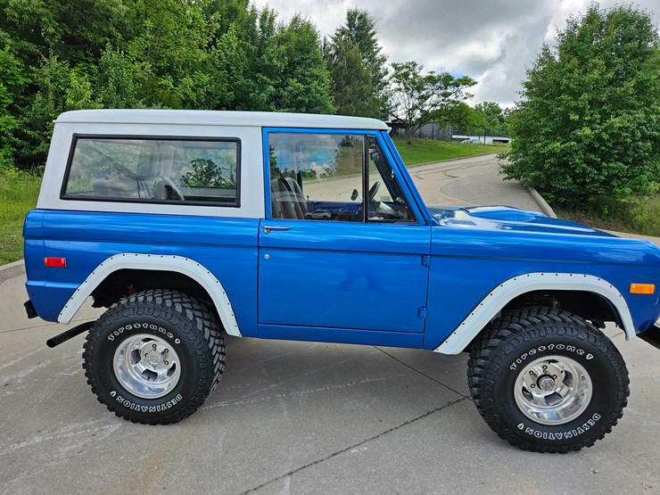 1974-ford-bronco-image-32