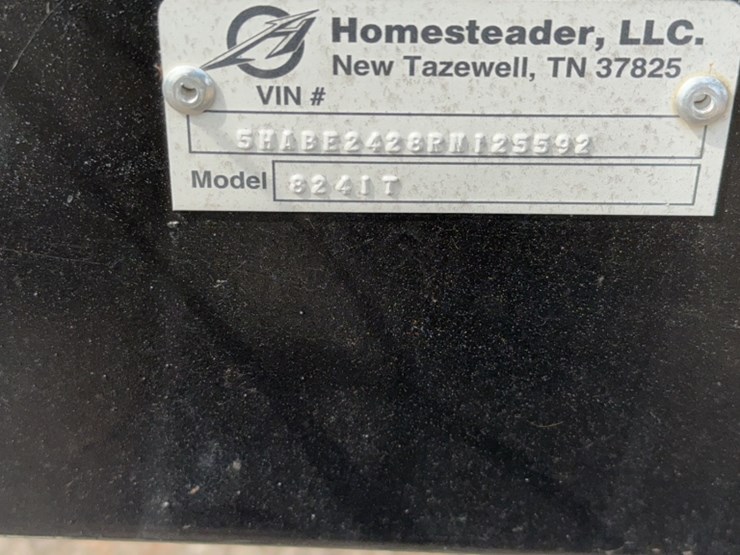#3000-•-2024-homesteader-24'-bumper-pull-enclosed-trailer-image-3