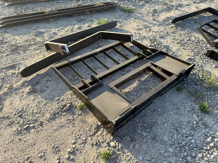 #2072-•-unused-58"-skid-steer-forks-inv#:-25095-image-2