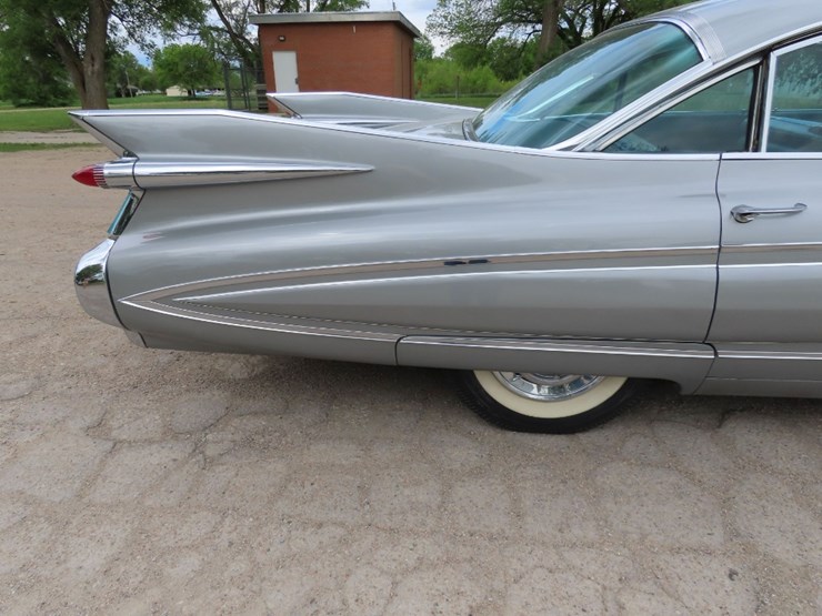 1959-cadillac-fleetwood-4dr-ht-image-6