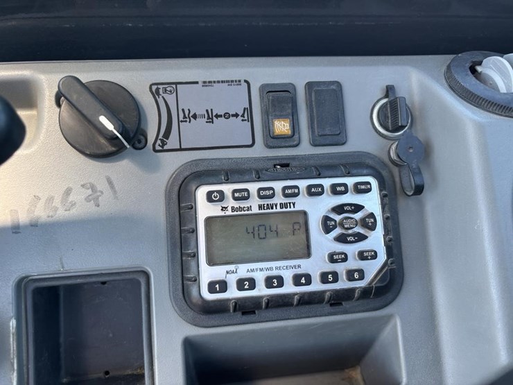 2018-bobcat-e85-image-37