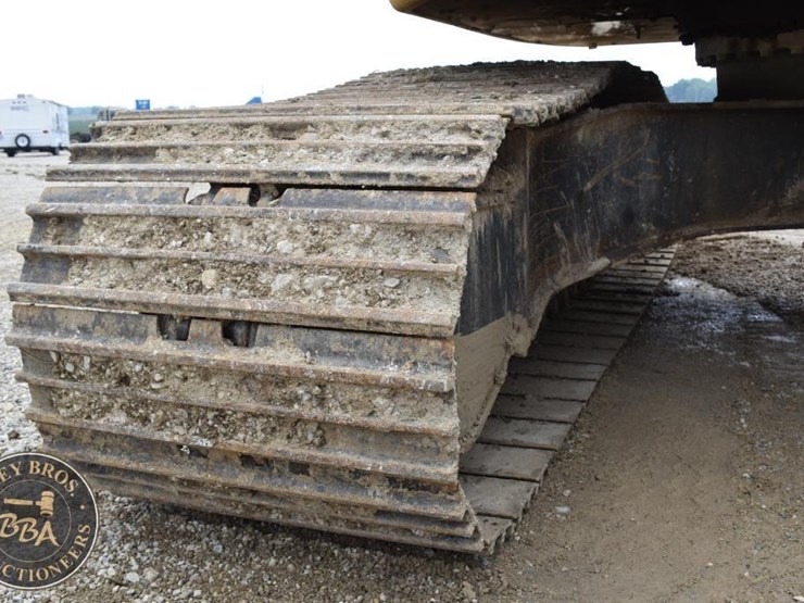 2012-komatsu-pc228us-lc-8-image-69