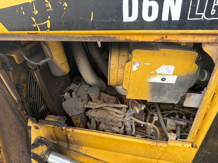 2007-caterpillar-d6n-lgp-image-24