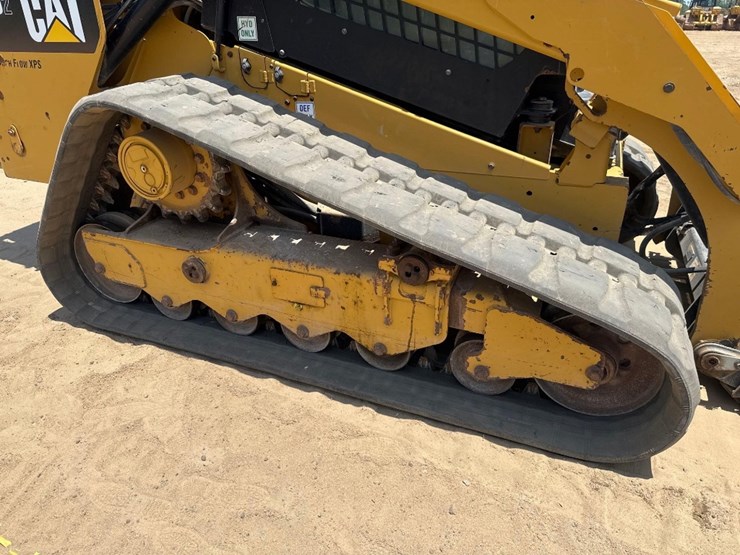 2018-caterpillar-299d2-image-13
