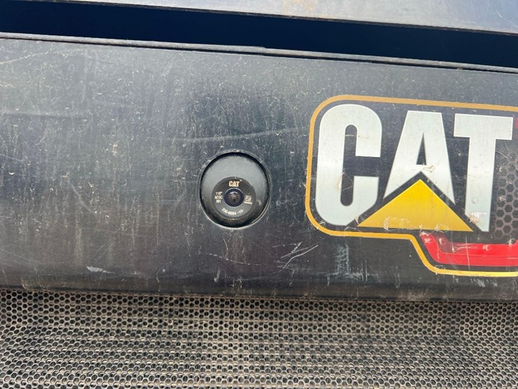 2023-caterpillar-299d3-image-13