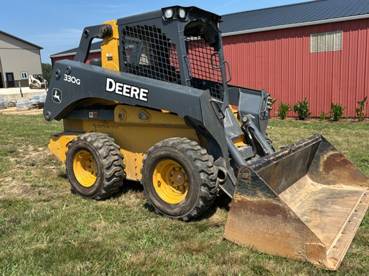 2019-deere-330g-image-7