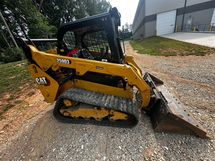 2020-caterpillar-259d3-image-17