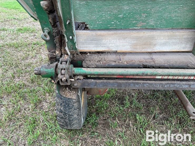 farmhand-forage-wagon-image-19