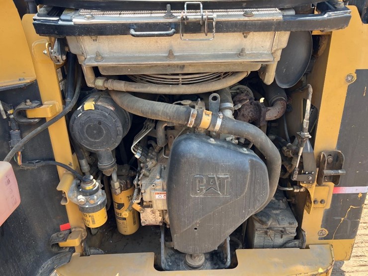 caterpillar-257b-image-24