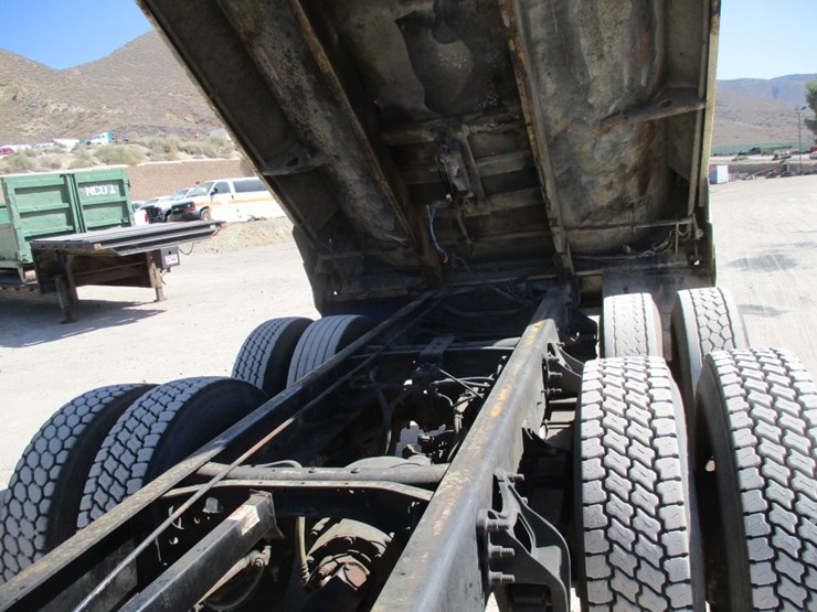 2007-international-durastar-4400-image-18