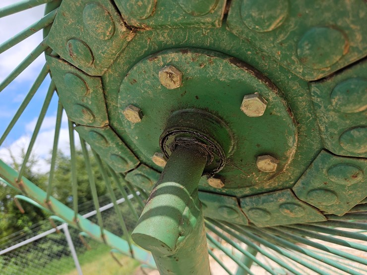 john-deere-702-image-17