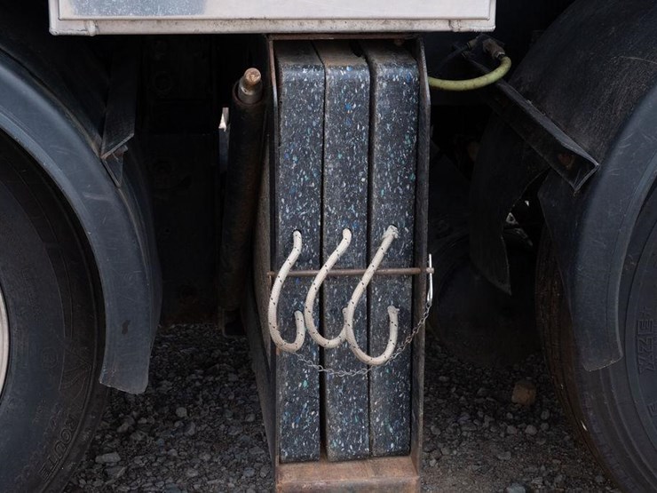 2018-kenworth-t880-image-82